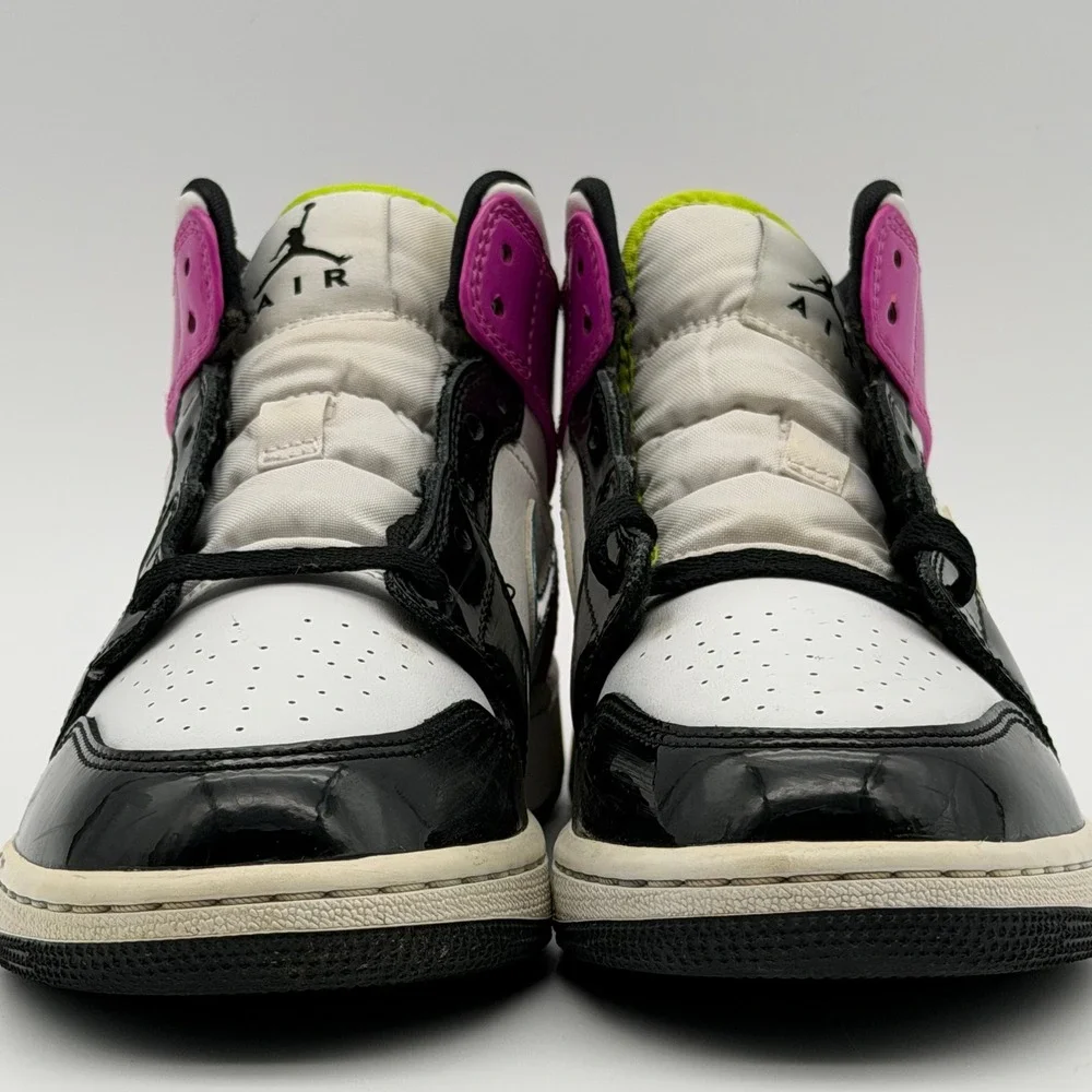 Jordan 1 Mid SE Cyber Active Fuchsia CZ9835-100 Size 5Y 6.5W